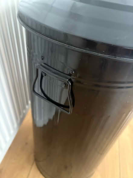 Photo of free Bin (N17 - Bruce Grove) #2