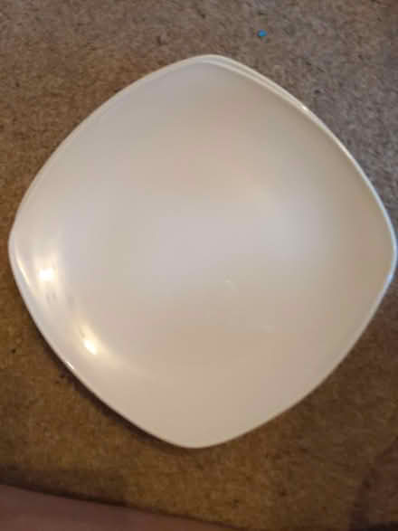 Photo of free 5 X small plates (Sutton in Ashfield NG17) #1
