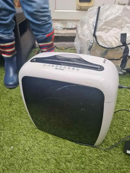 Photo of free Paper shredder (Harlesden) #1