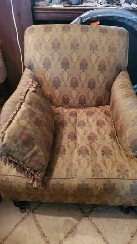 Photo of free Silk Chair (Mt.Pleasant and Eglinton area) #2