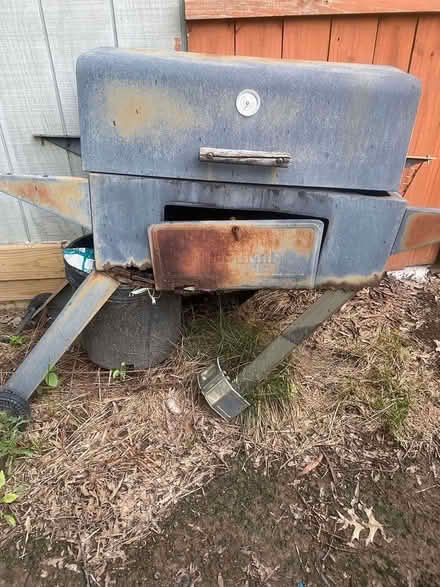 Photo of free 4Plastic ADIRONDACK chair & Grill (Capitol View NE) #2