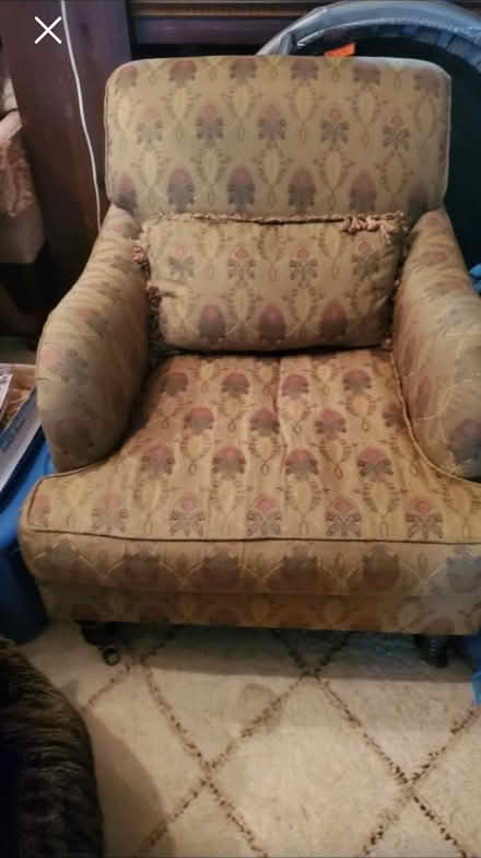 Photo of free Silk Chair (Mt.Pleasant and Eglinton area) #4