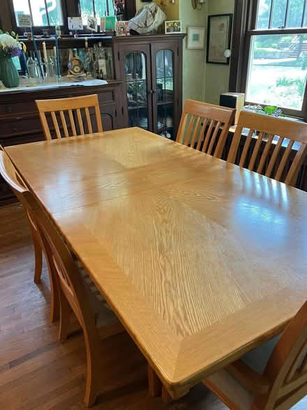 Photo of free Wooden dining room table and chairs (SW minneapolis) #1