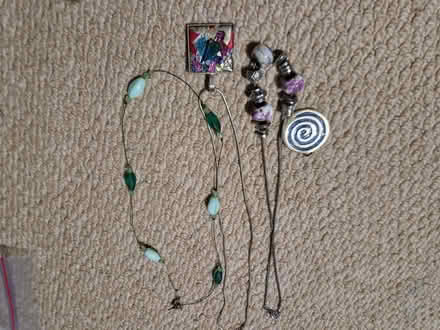 Photo of free Hairclips and jewellery (Sainsburys GL52) #2