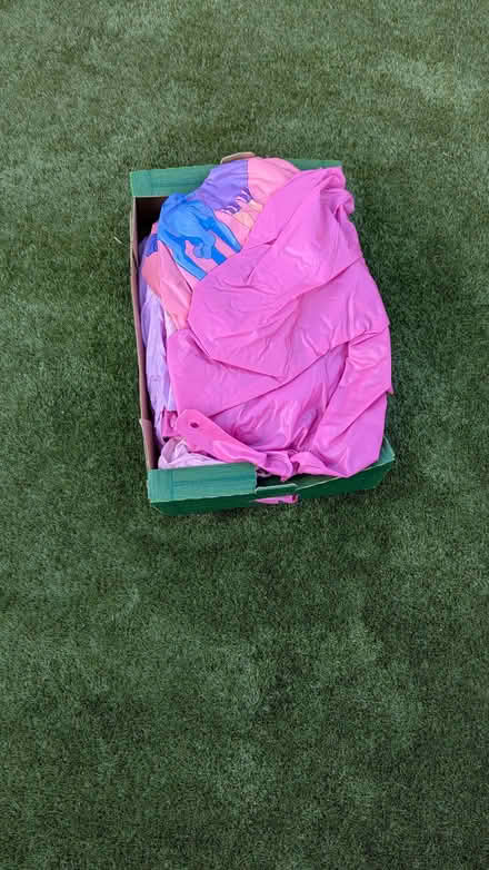 Photo of free Pink bouncy castle (Bentley WS2) #1