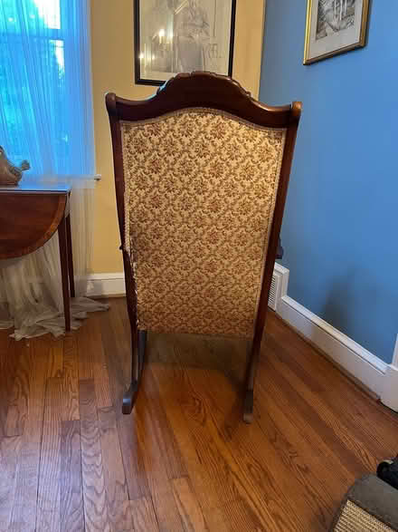 Photo of free Upholstered rocker (Flower and Wayne Aves., SS) #4