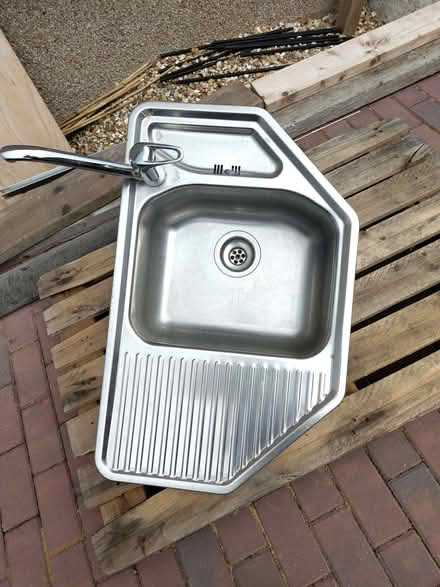 Photo of free Corner sink (Liberton EH16) #1