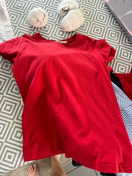 Photo of free Red T-shirt age 8-9 years (Marsh LA1) #1
