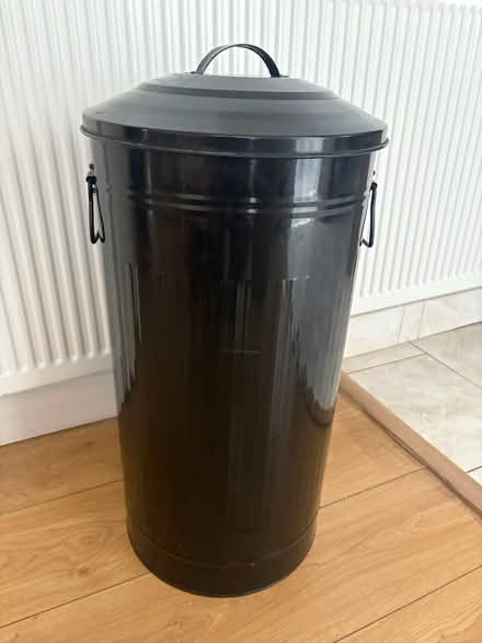Photo of free Bin (N17 - Bruce Grove) #1