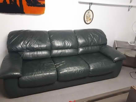 Photo of free Green leather couch and chair (Gatineau J8X2Z4) #1