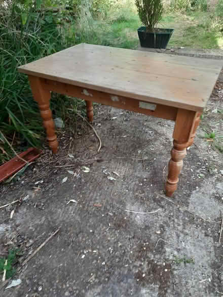 Photo of free Solid pine kitchen table (fulwell TW11) #1