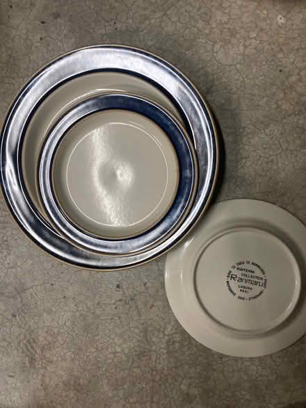 Photo of free Blue & gold 2 salad 2 dinner plates (Foothill Boulevard Cupertino) #1