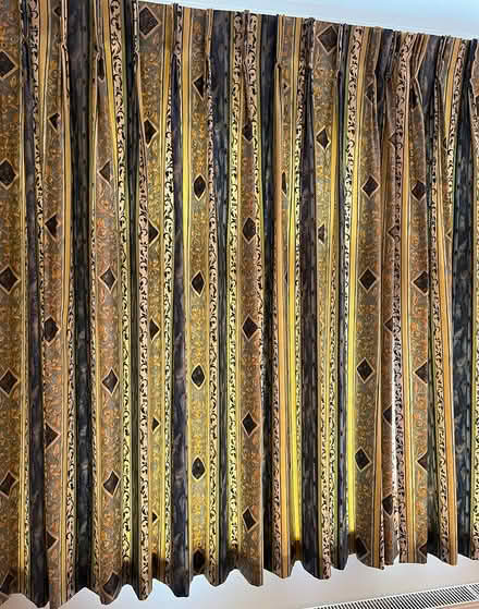Photo of free Designer’s Guild lined curtains (Richmond/Barnes SW13) #3