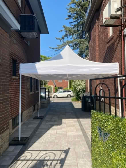 Photo of free White Impact 10’ x 10’ tent (Swansea) #2