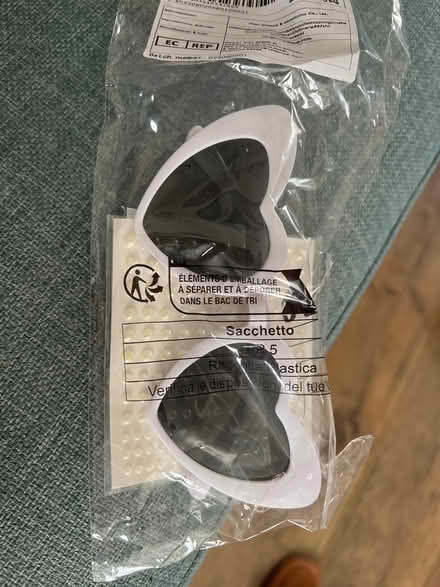 Photo of free Bride sunglasses and drinking game (Maldon CM9) #1