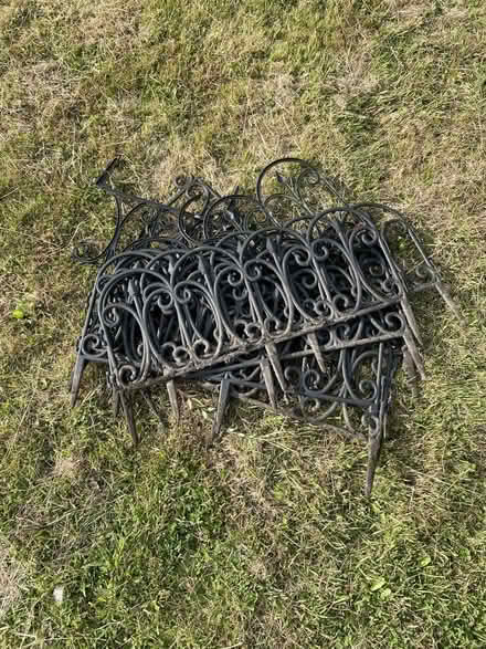 Photo of free Garden edging (Wisewood S6) #1