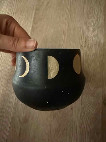 Photo of free Plant pot (Oswestry SY11) #1
