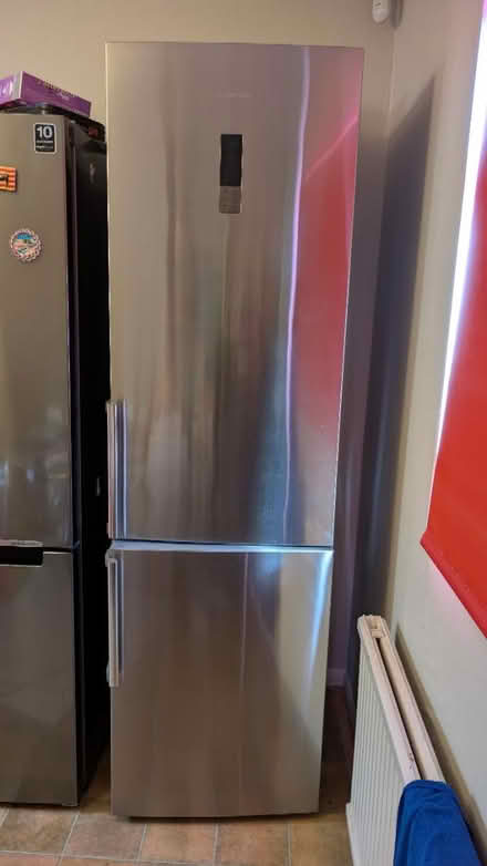 Photo of free Fridge freezer (Rg25 2DW) #1