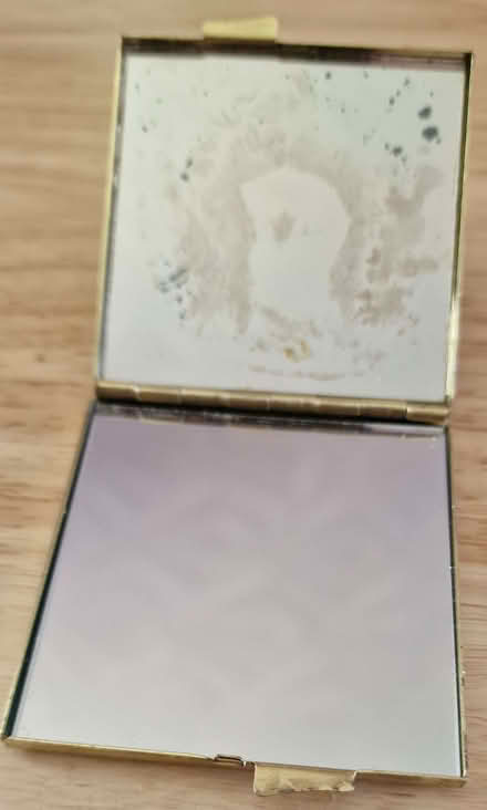 Photo of free Ladies Mirror Compacts (Lower Place OL16) #3