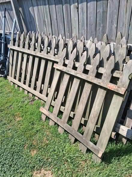 Photo of free picket fence (Geyer and Manchester) #2