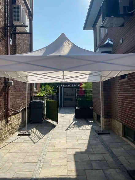 Photo of free White Impact 10’ x 10’ tent (Swansea) #1