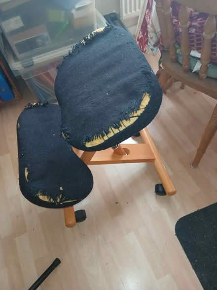 Photo of free Kneeling Stool (M23 Baguley) #1