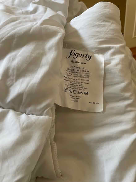 Photo of free Single quilt (Sw19 Colliers Wood) #1