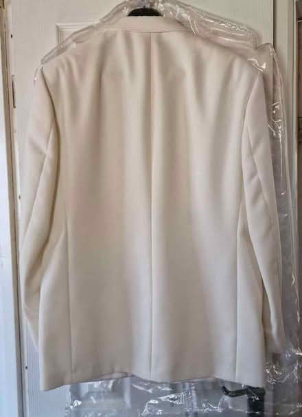 Photo of free Mens White Jacket (Lower Place OL16) #2