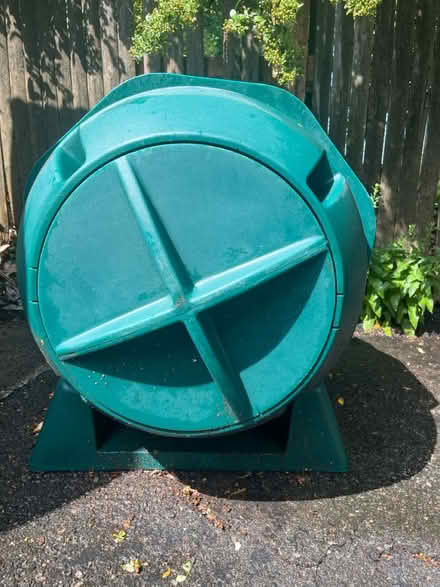 Photo of free Yard compost bin (Somerville, Spring Hill) #3