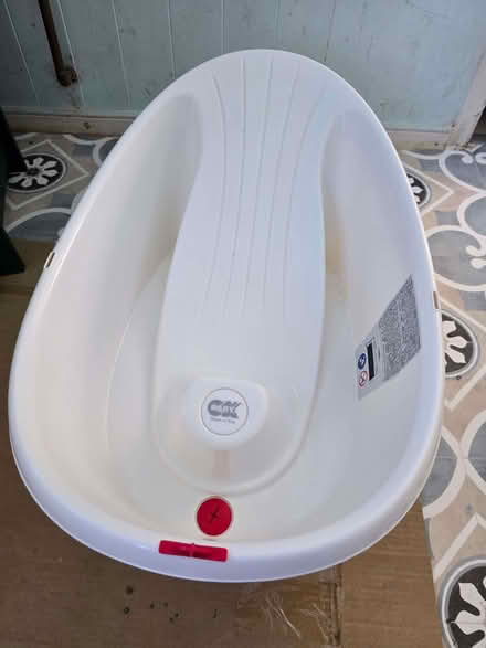 Photo of free Baby bath tub (Bowbridge GL5) #1