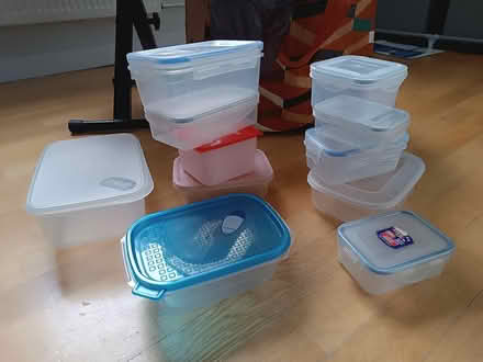 Photo of free Food containers/Tupperwares (N6) #1