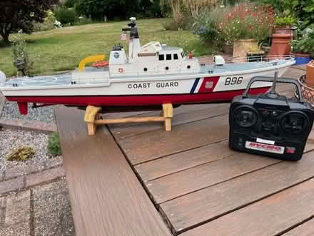 Photo of free Radio controlled boat (Sarisbury Green SO31) #1