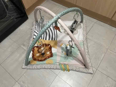 Photo of free Play gym like new (Thringstone LE67) #1