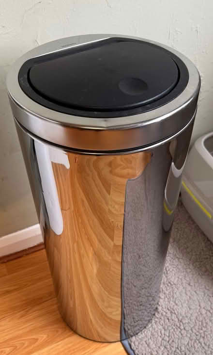 Photo of free Large Bin 23-30 Litres (Notting Hill / Ladbroke Grove) #1
