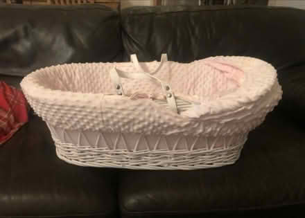 Photo of free Beautiful Moses Basket (Cheshunt En8) #3