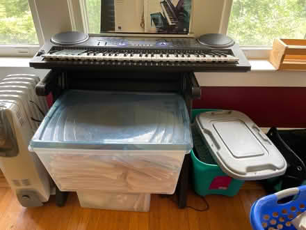 Photo of free Electric piano (Swarthmore) #3