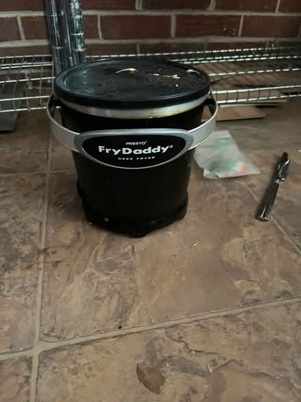Photo of free Deep fat fryer (Upper NW DC) #1