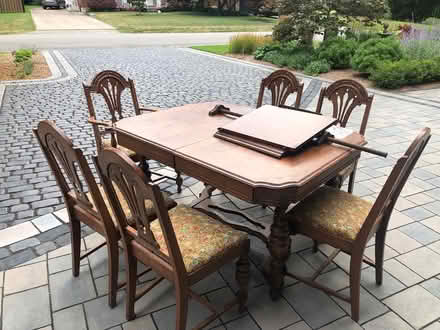 Photo of free Antique dining set (Niagara-on-the-Lska) #1
