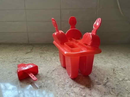 Photo of free Popsicle mold (Catonsville near old EC) #1
