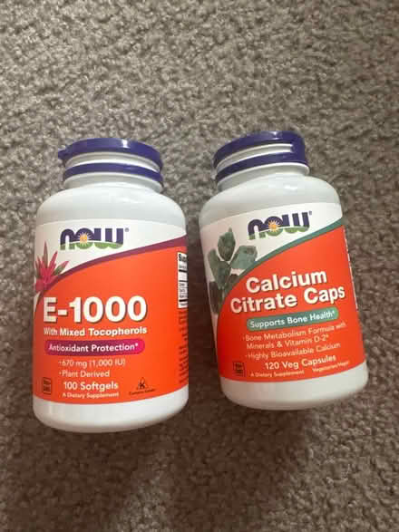 Photo of free Vitamin E and Calcium Citrate Caps (Countryside) #1