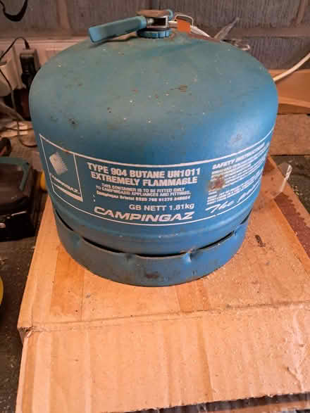 Photo of free Camping stove and gas cylinder (Formby L37) #1