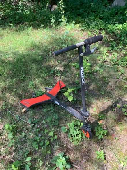 Photo of free Razor powerwing (Lexington) #1