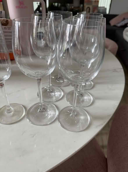 Photo of free Wine and champagne glasses (CR0) #2