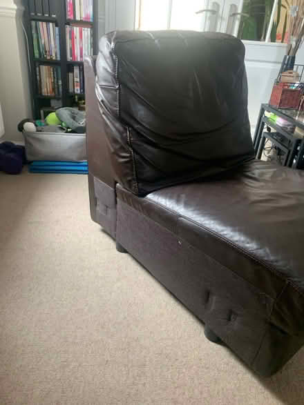 Photo of free Single sofa seat/chair (DA9) #4