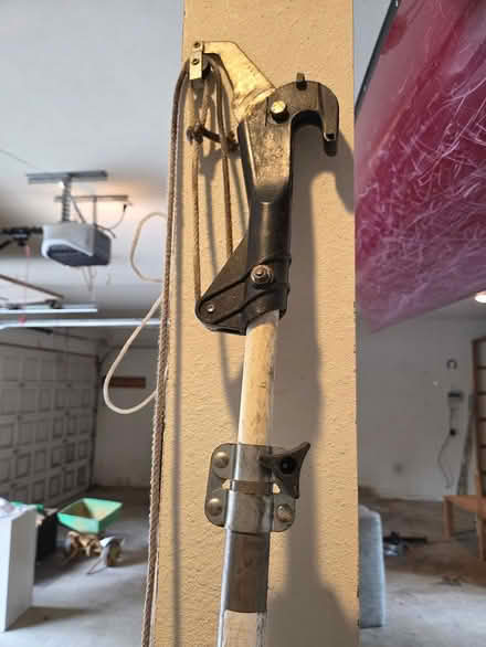 Photo of free Tree limb trimmer (Bull Mountain, Tigard) #1