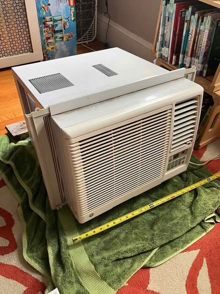 Photo of free Window air conditioner (Arlington/West Medford line) #3