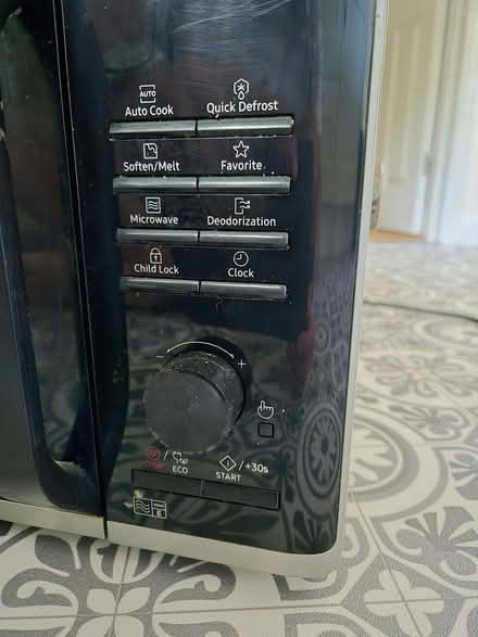 Photo of free Samsung MS23K3515AS 23L Solo Microwave (Purley on Thames RG8) #4