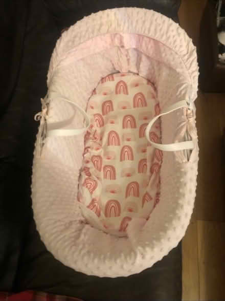 Photo of free Beautiful Moses Basket (Cheshunt En8) #2