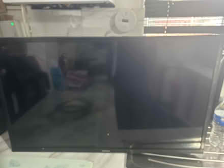 Photo of free Samsung 32 inches tv (repairs) (Firth Park S5) #1