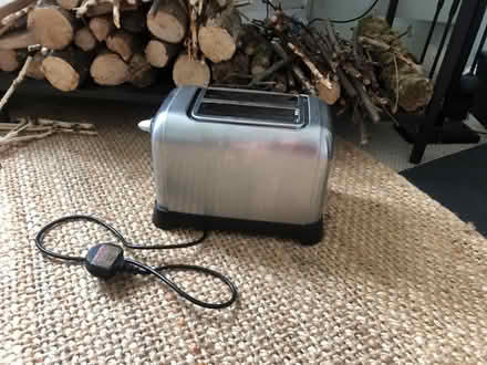 Photo of free 2 slice toaster (Kendal LA9) #1